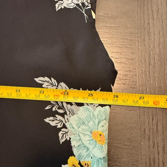 Torrid Sleeveless Black Floral Print Button Front Blouse Sz  2XL - Picture 4 of 7